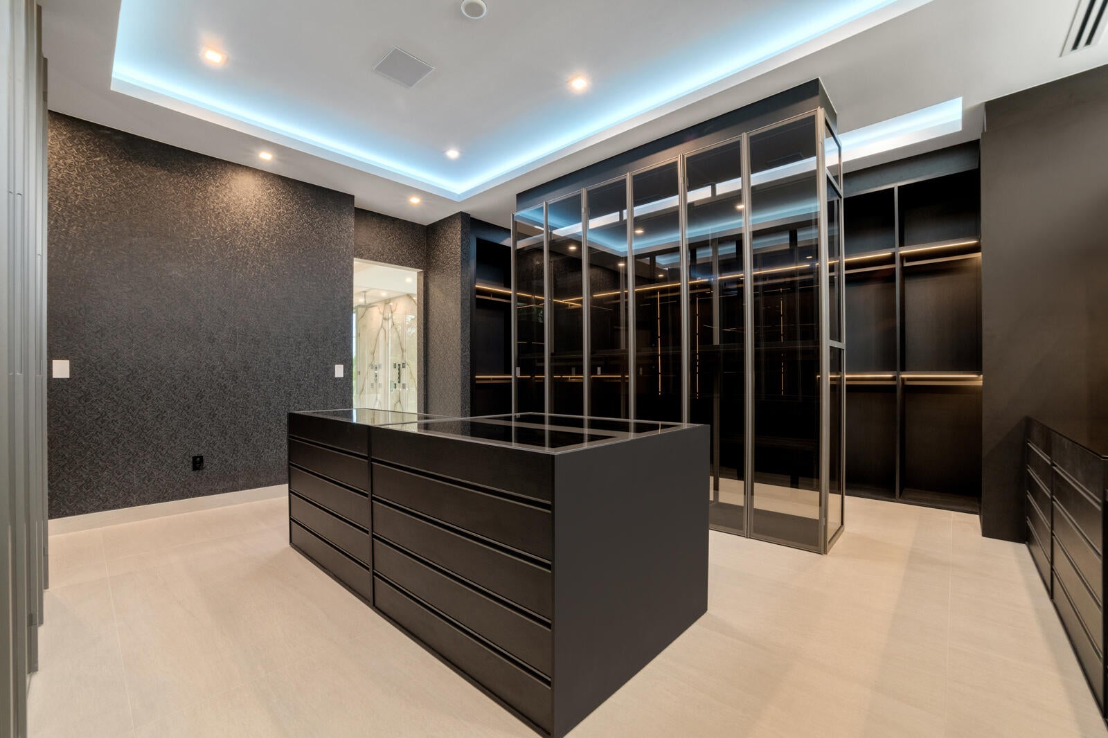 Welcome to 414 Royal Plaza Drive, a monumental new-construction waterf – image 25