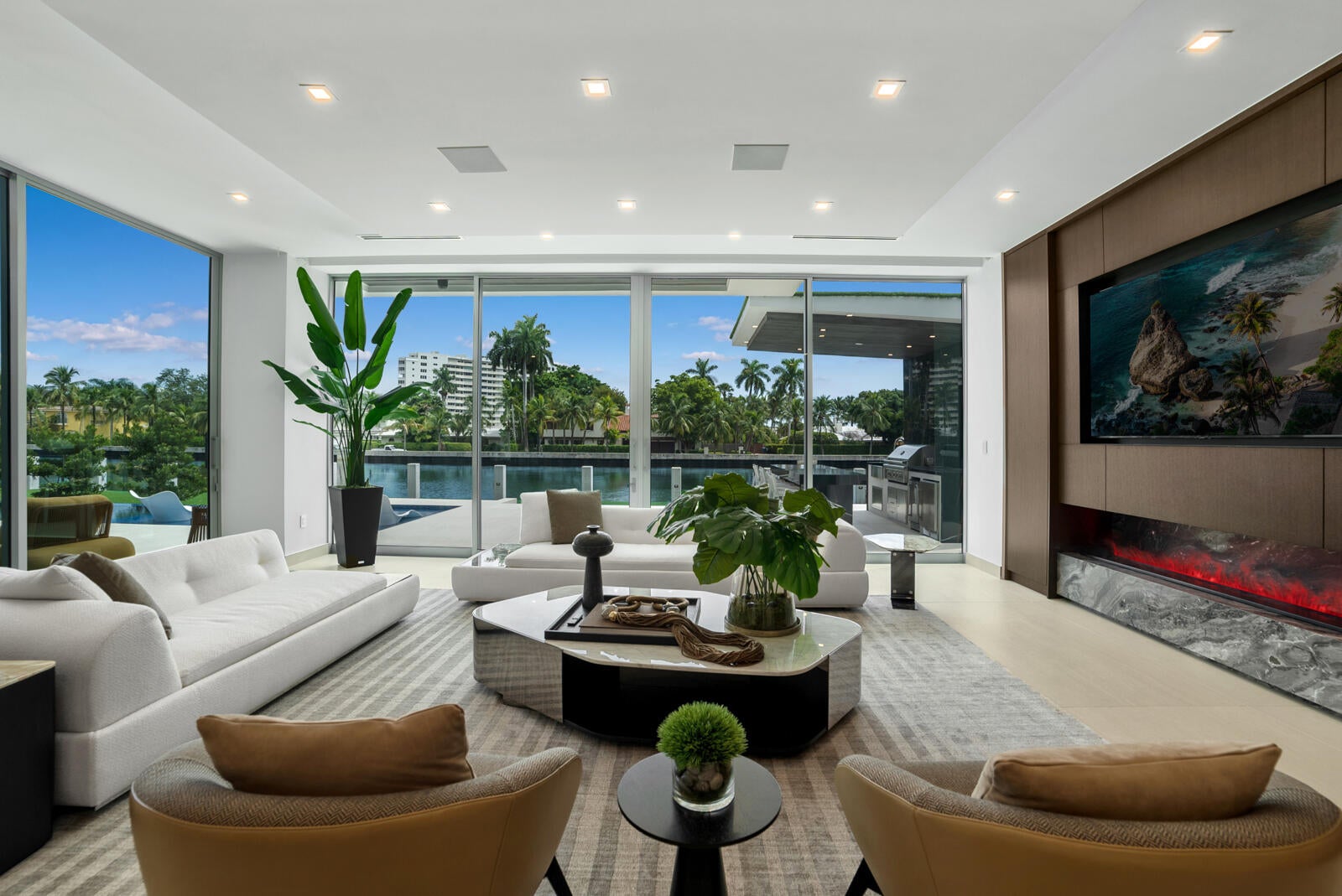 Welcome to 414 Royal Plaza Drive, a monumental new-construction waterf – image 9