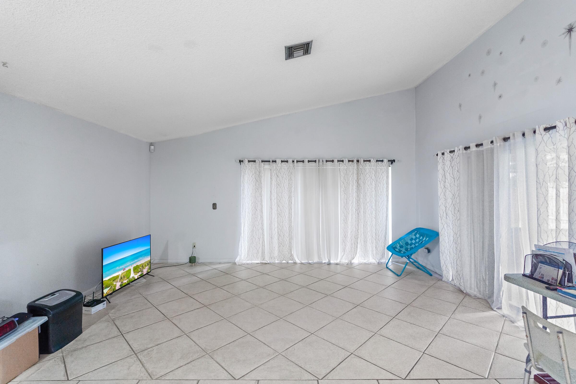 CITY OF LAUDERHILL SEC 1 - Residential