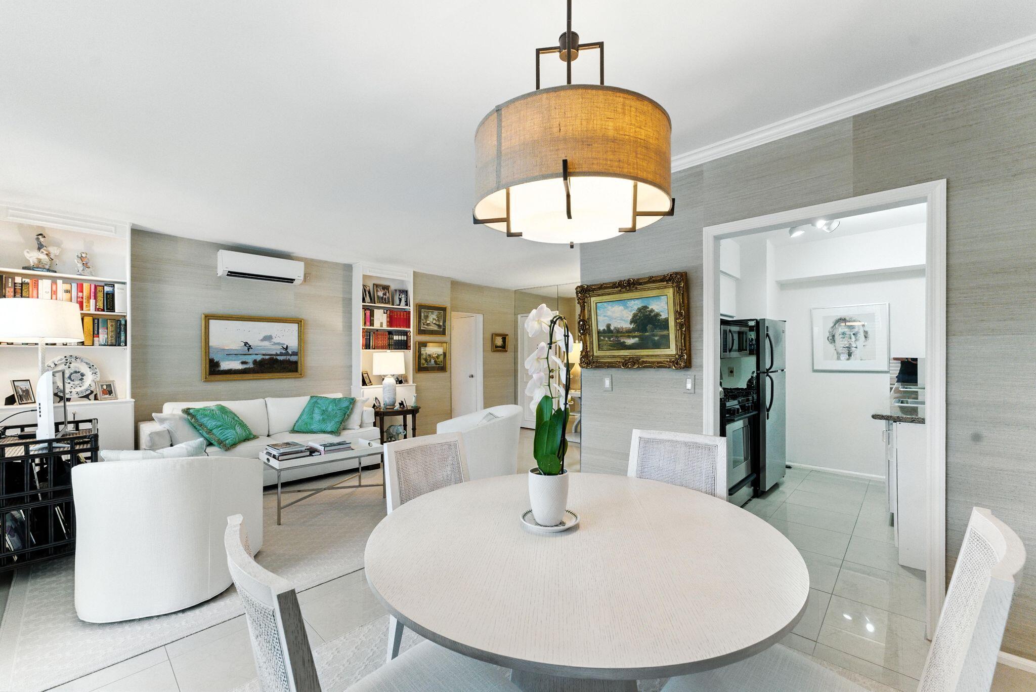 455 Worth Avenue 209