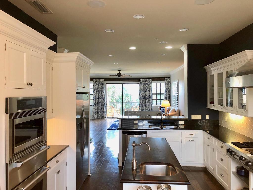 CASA DEL SOL OF TEQUESTA - Residential Lease