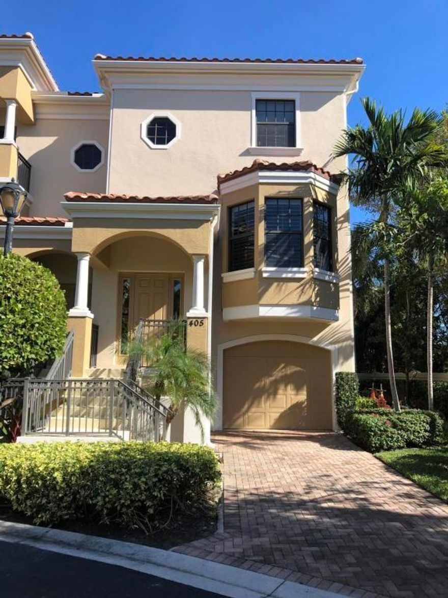 Turnkey seasonal OR annual rental, 2br 3.1bath features- Chefs dream kitchen, state of the art appliance package, open concept on main level off of kitchen for ample room to entertain with balcony. Private end unit with intracoastal and ocean views. Total of 3 floors, elevator in unit for guest's convenience. Master Bedroom on 3rd floor. Walking distance to marina, shopping and dining.