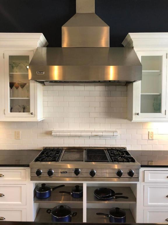 CASA DEL SOL OF TEQUESTA - Residential Lease