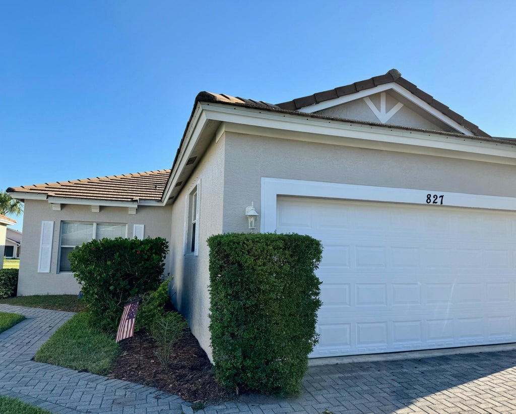 Photo of 827 SW Rocky Bayou Terrace, Port Saint Lucie, FL 34986 (MLS # R10998092)