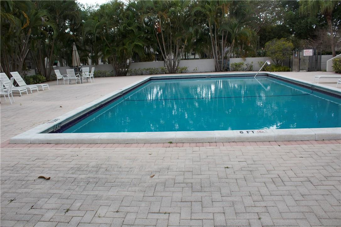 ALPINE WOODS OF JACARANDA - Residential