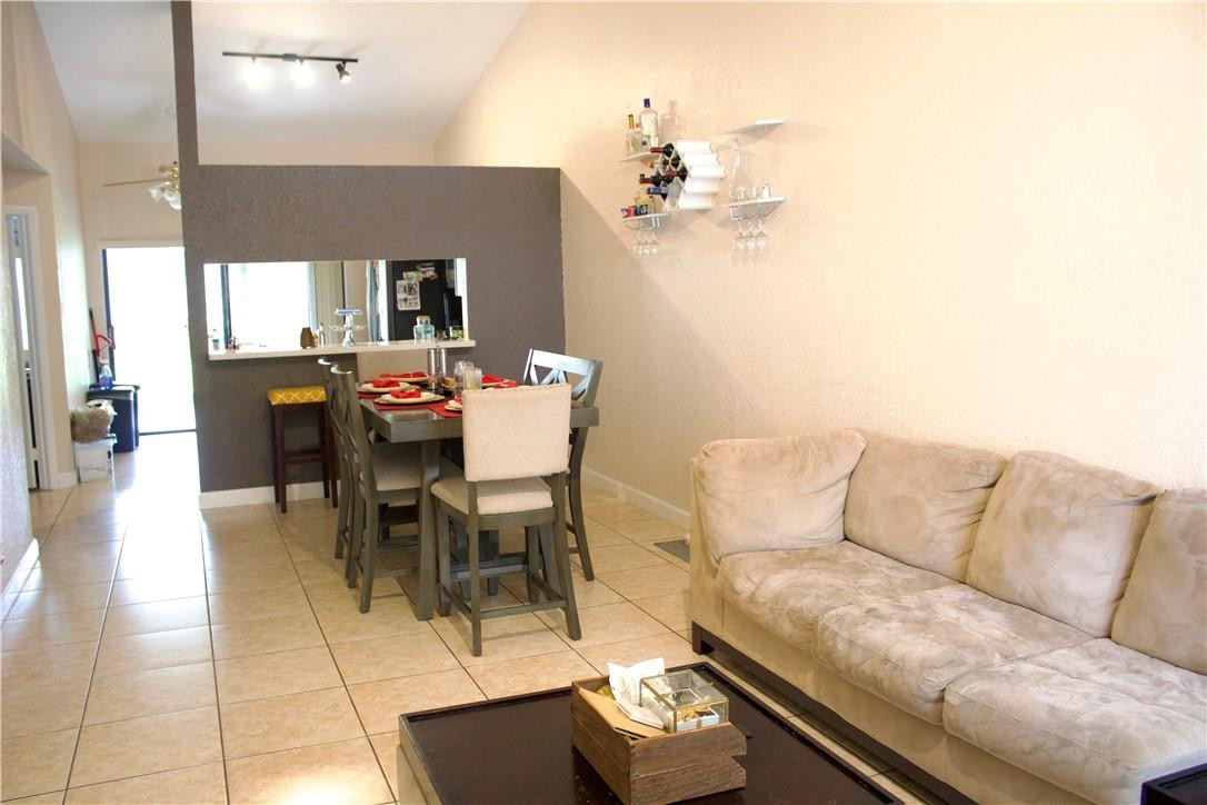 ALPINE WOODS OF JACARANDA - Residential