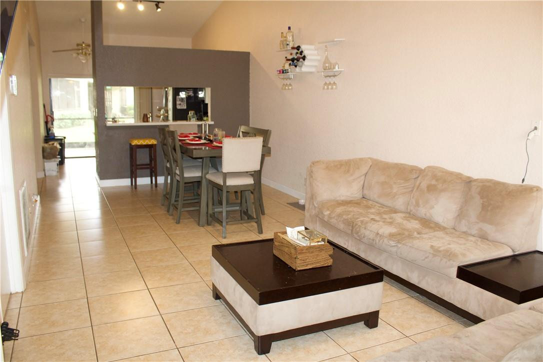 ALPINE WOODS OF JACARANDA - Residential