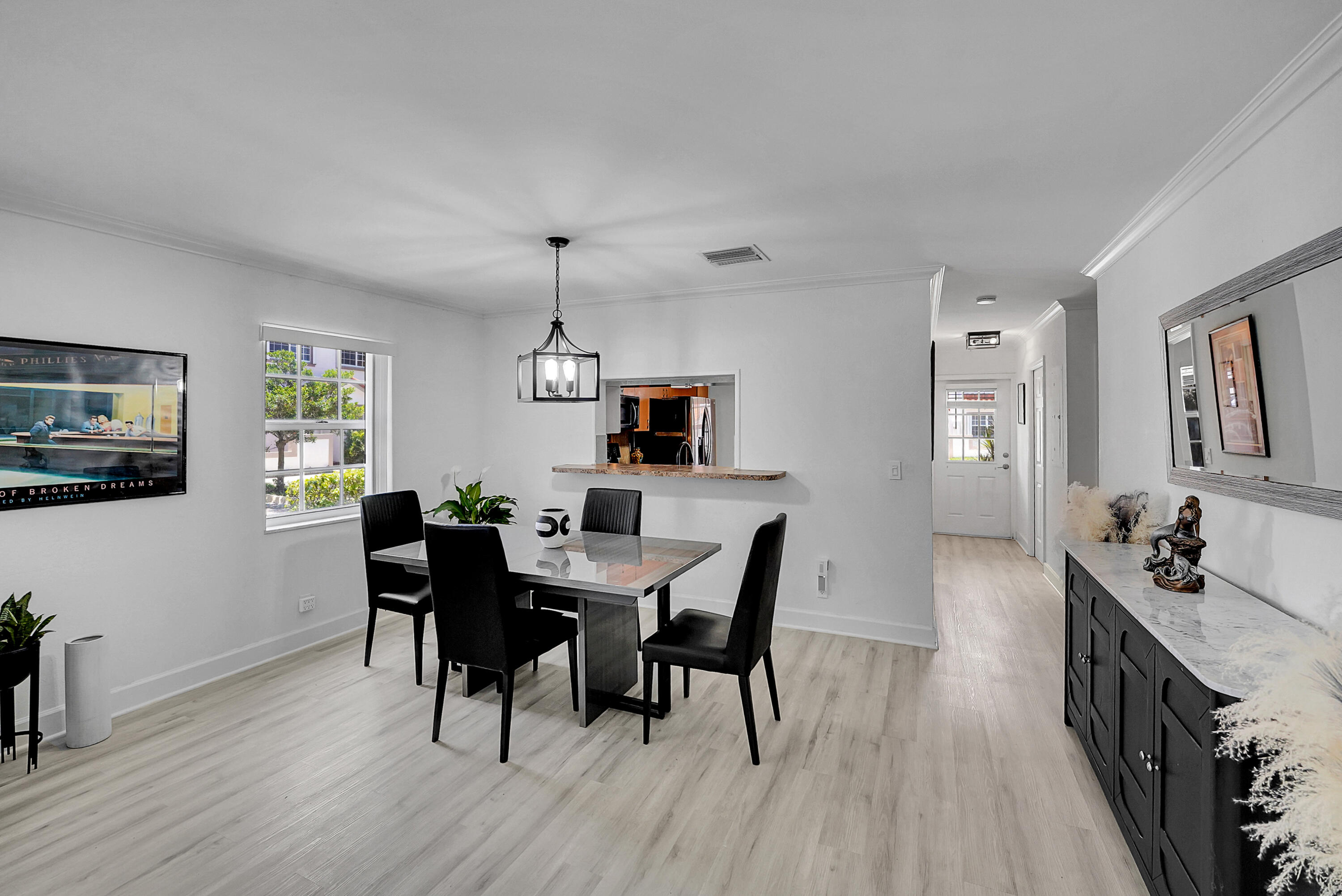 WELLEBY UNIT SEVEN - Residential