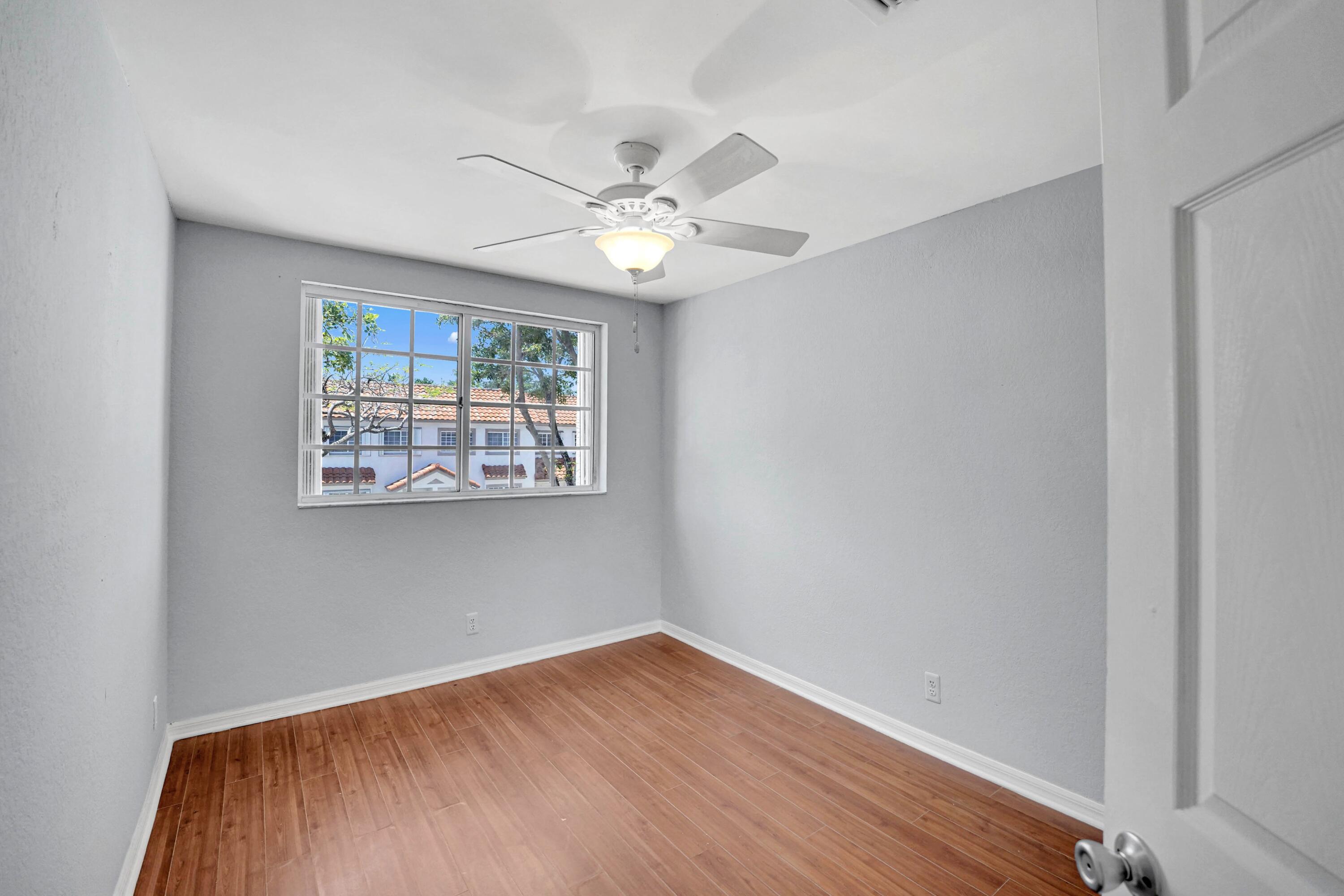 WELLEBY UNIT SEVEN - Residential