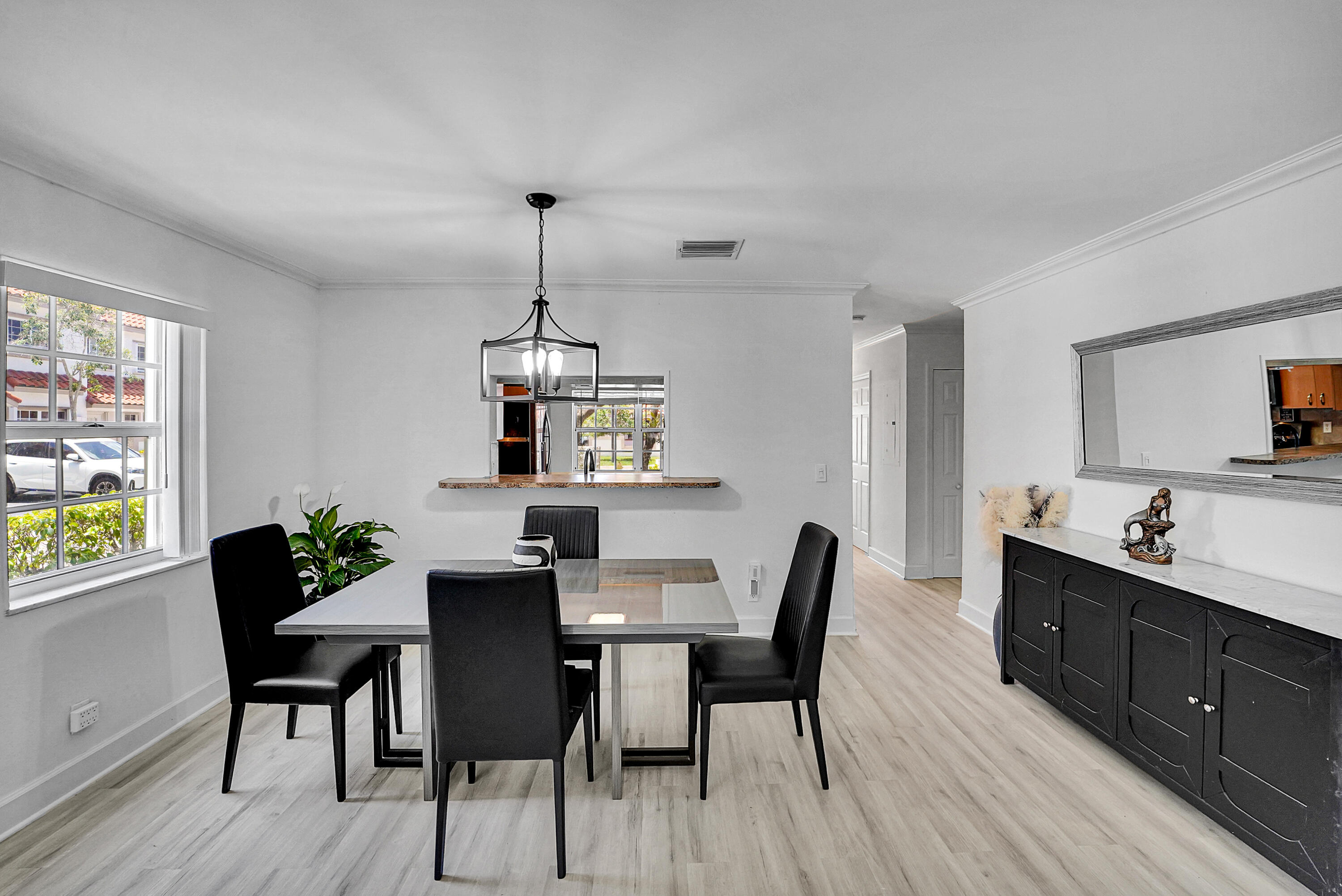 WELLEBY UNIT SEVEN - Residential