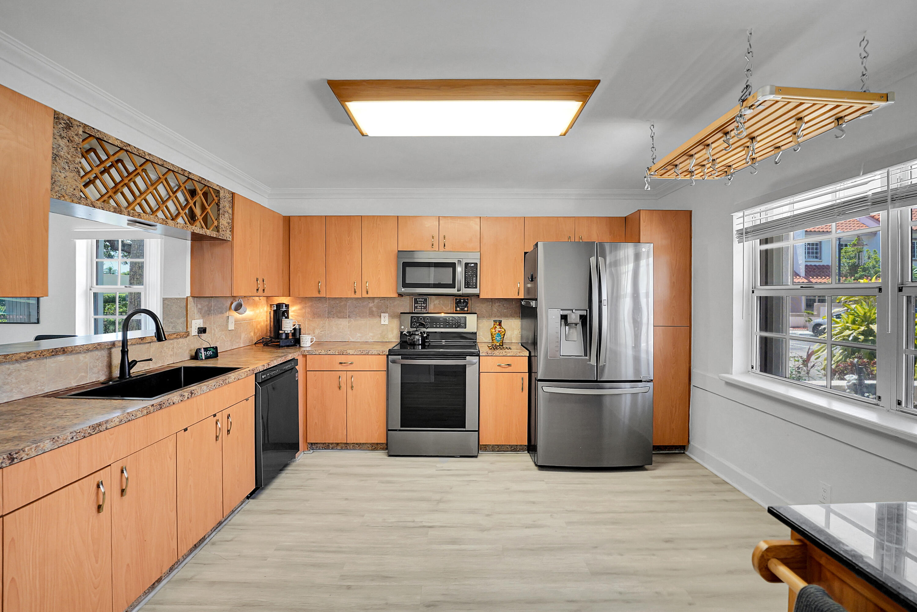 WELLEBY UNIT SEVEN - Residential
