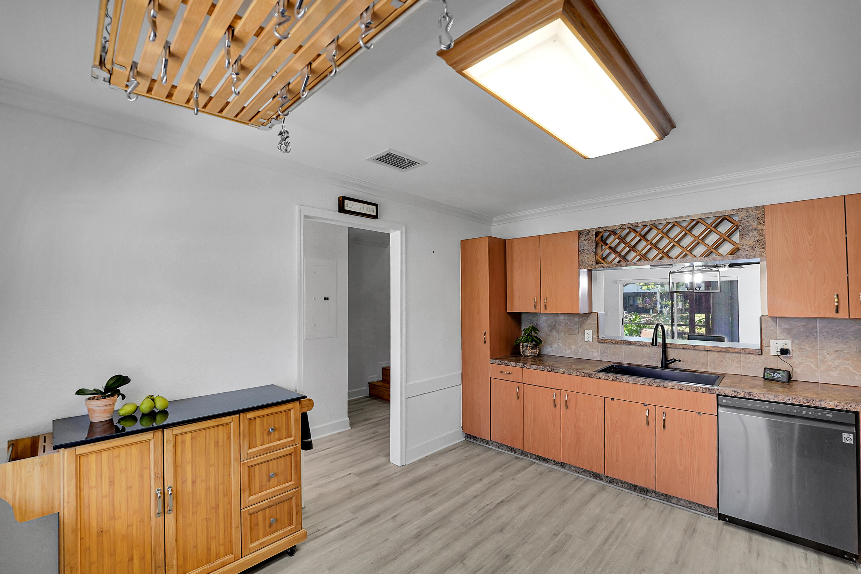 WELLEBY UNIT SEVEN - Residential