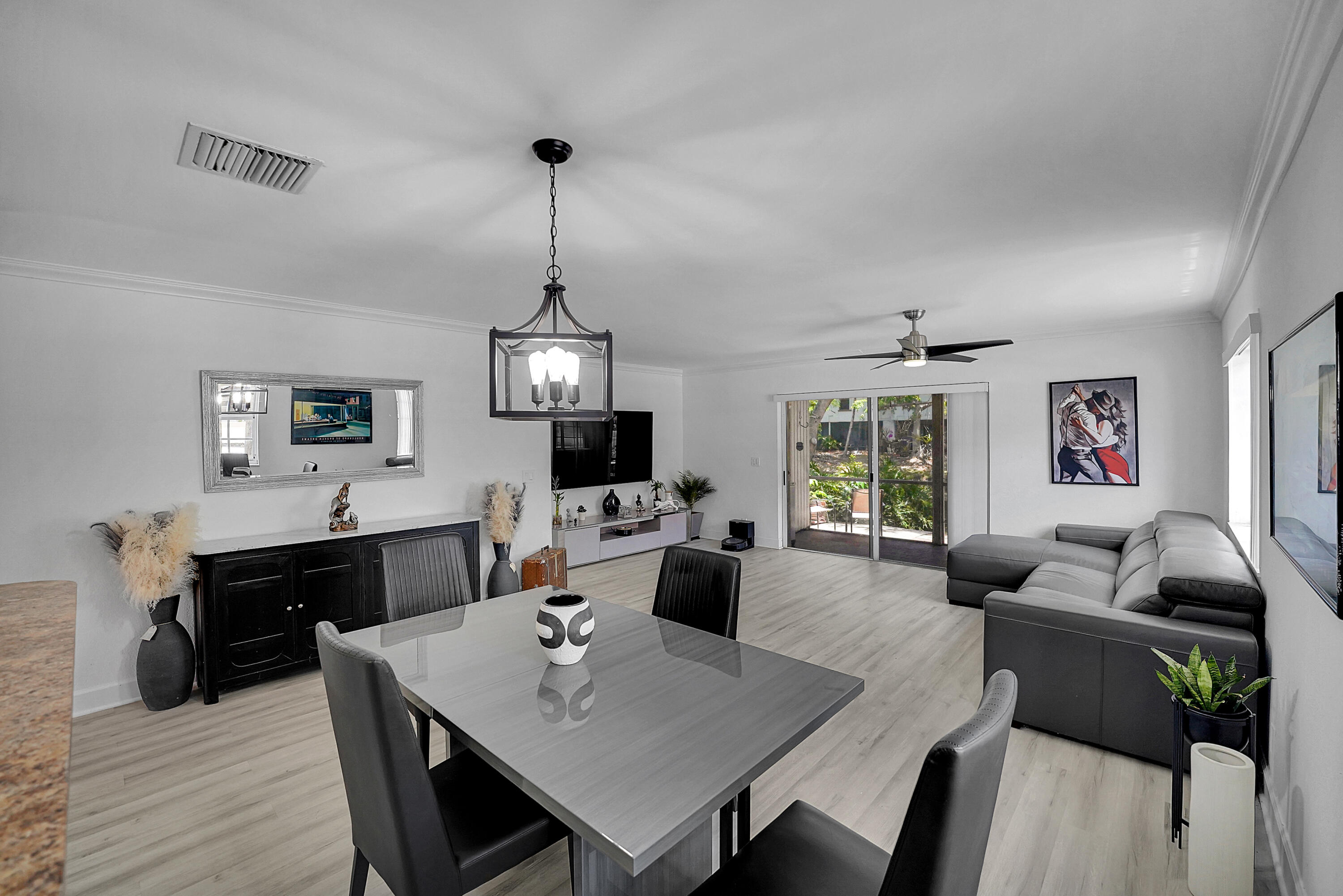 WELLEBY UNIT SEVEN - Residential