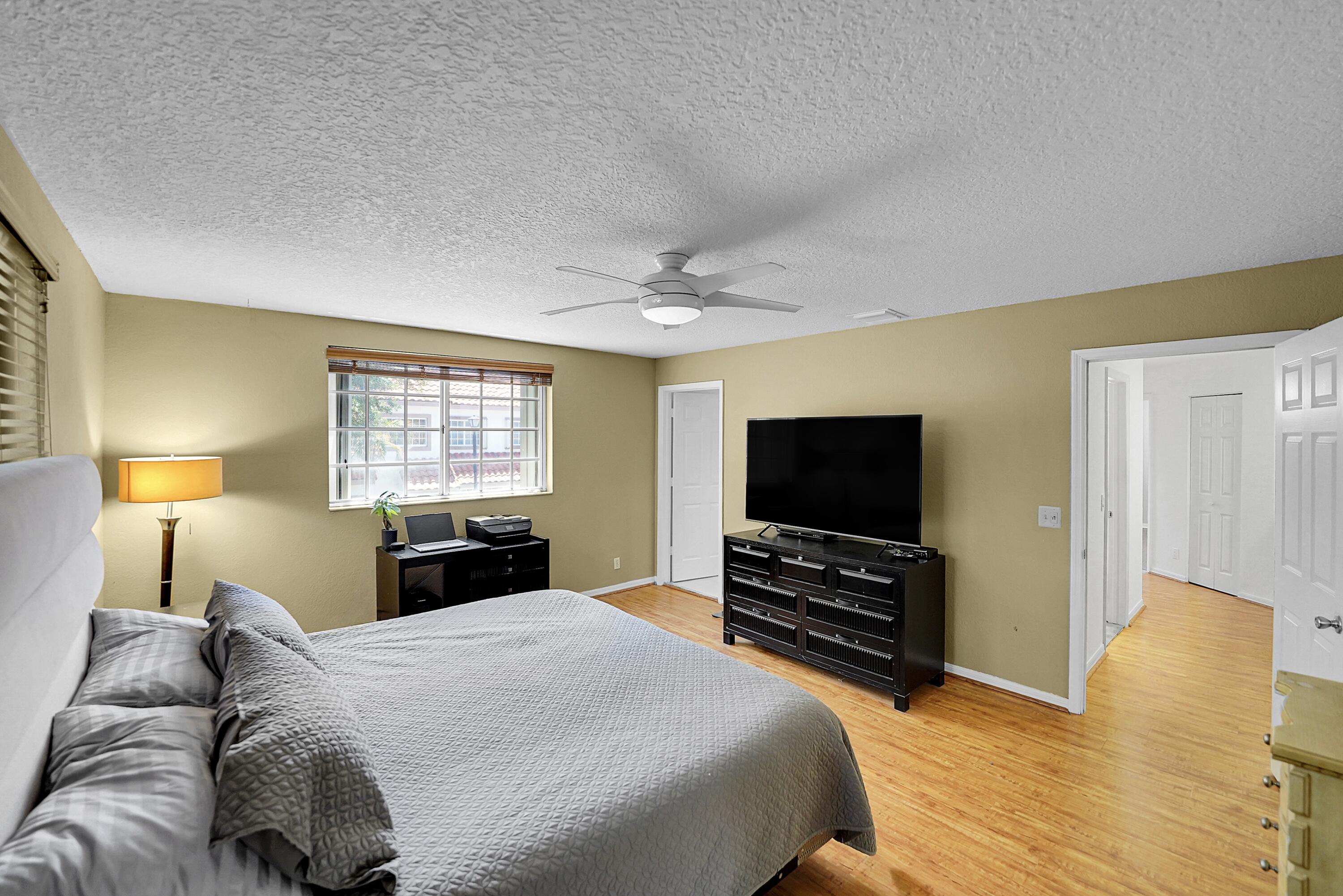 WELLEBY UNIT SEVEN - Residential