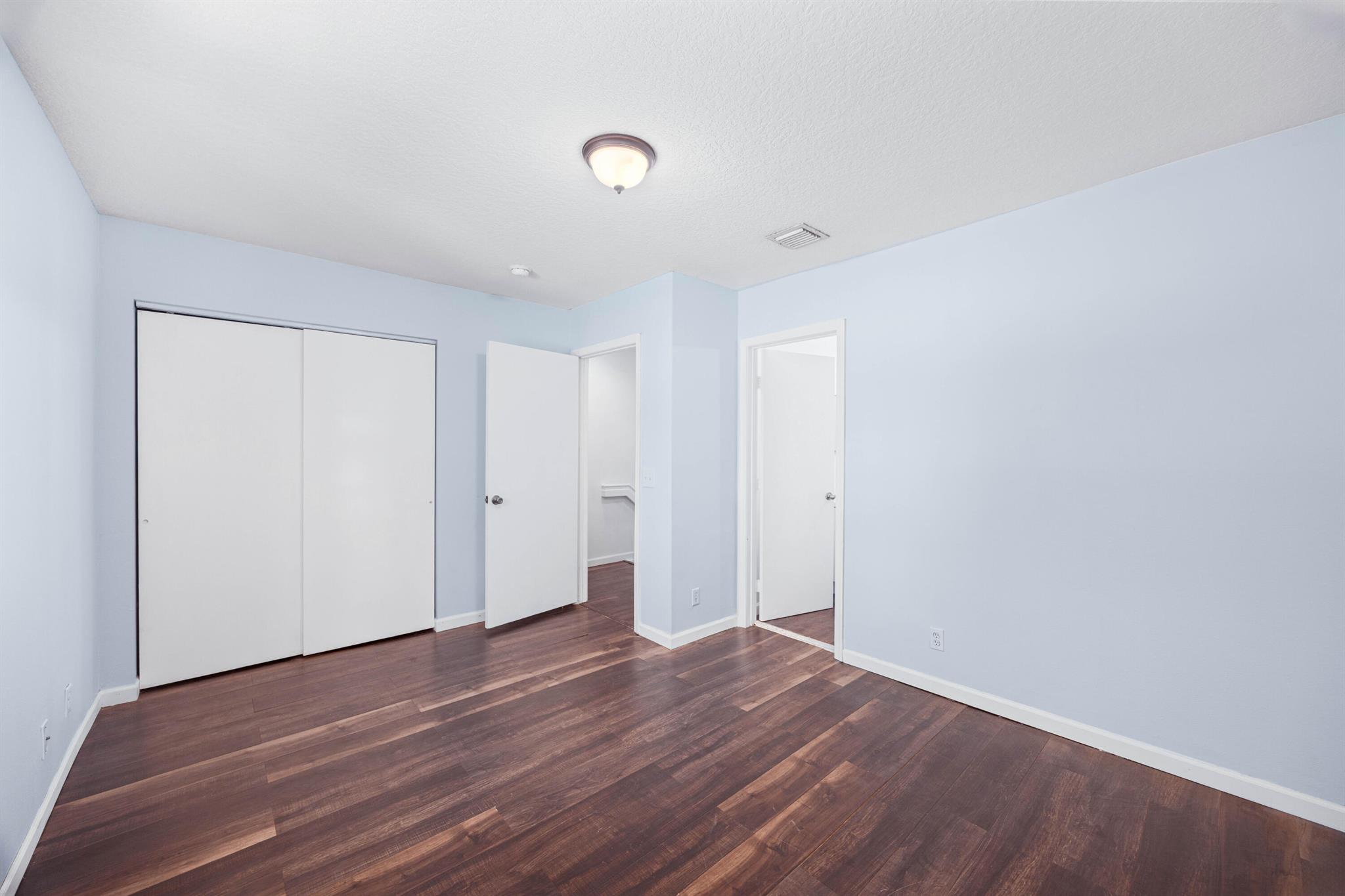 LYMAN VLG - Residential