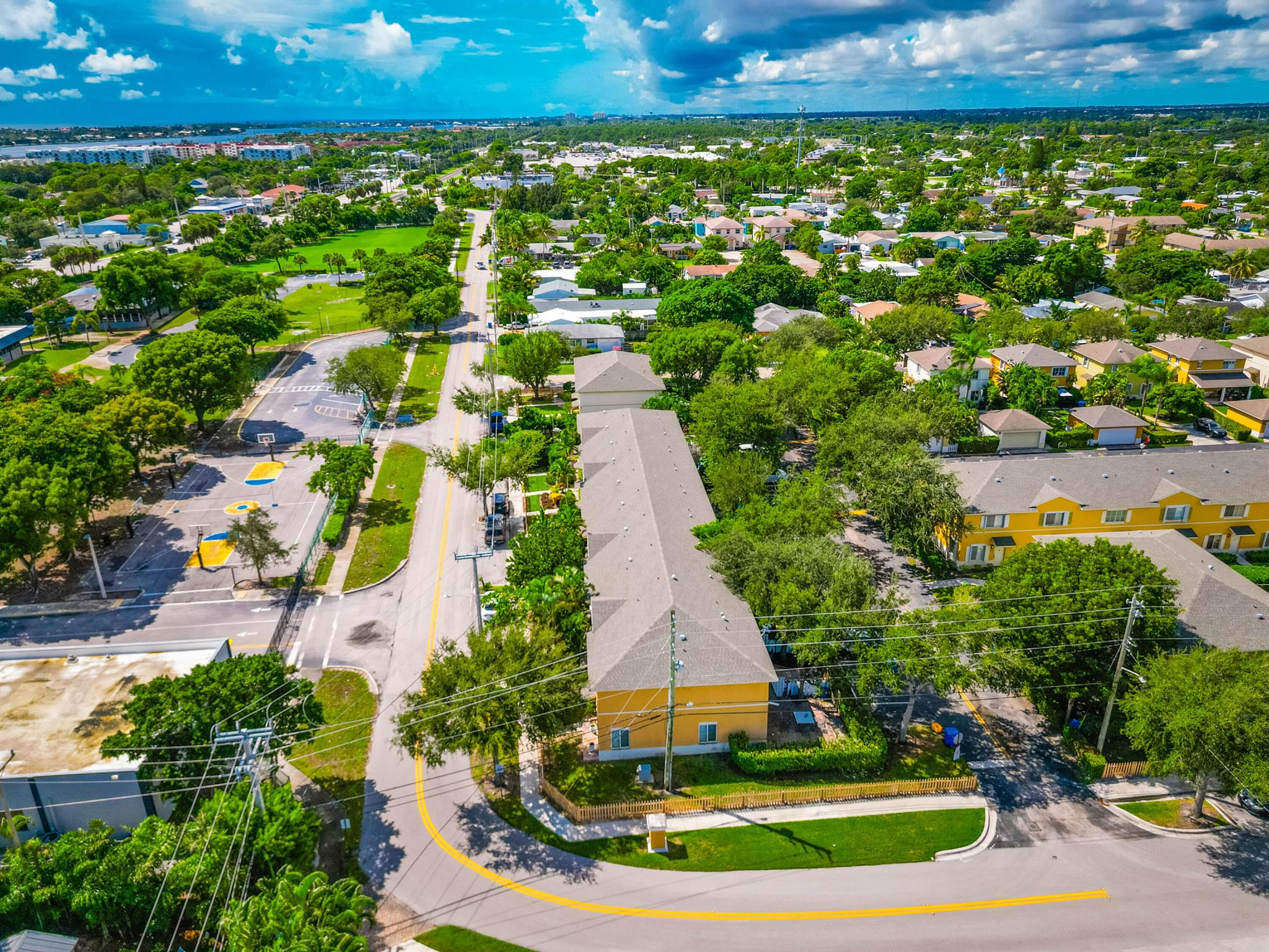 LYMAN VLG - Residential
