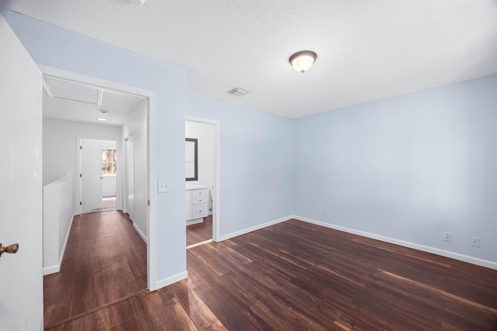 LYMAN VLG - Residential