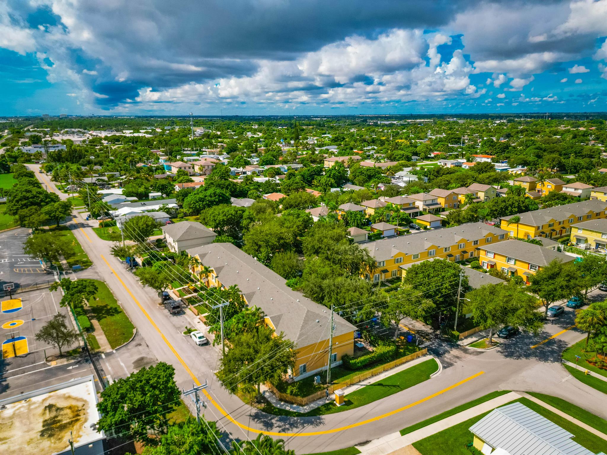 LYMAN VLG - Residential