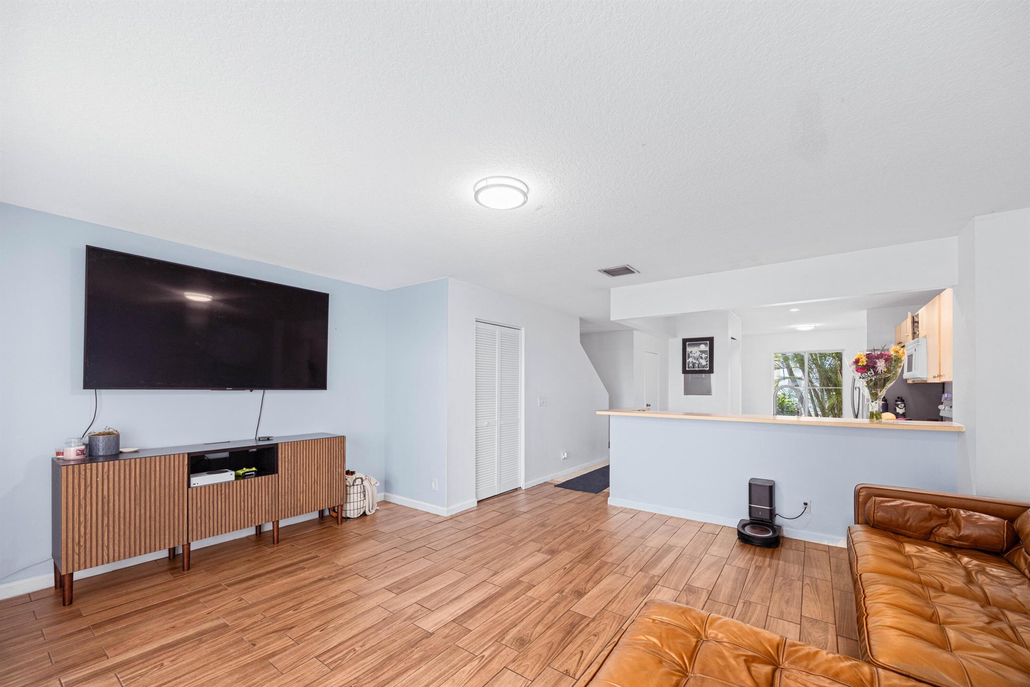 LYMAN VLG - Residential