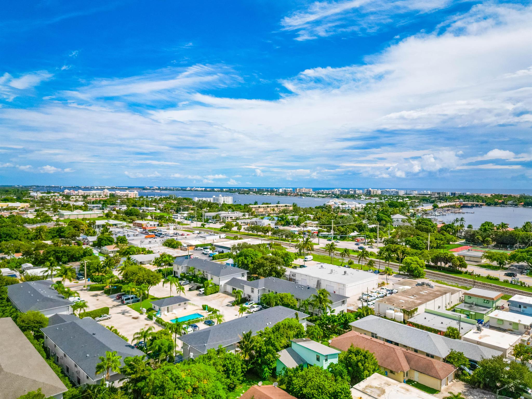 LYMAN VLG - Residential
