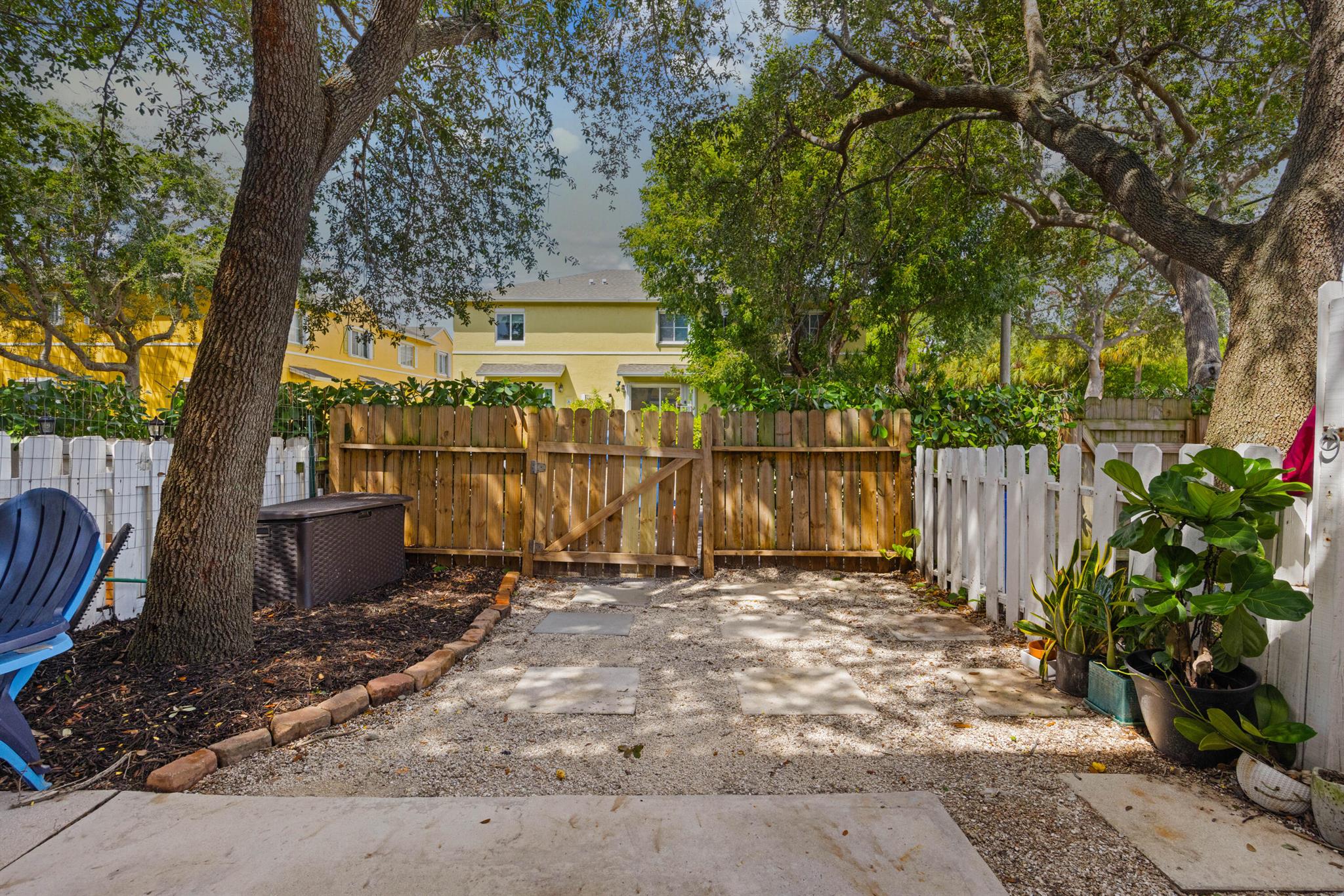 LYMAN VLG - Residential