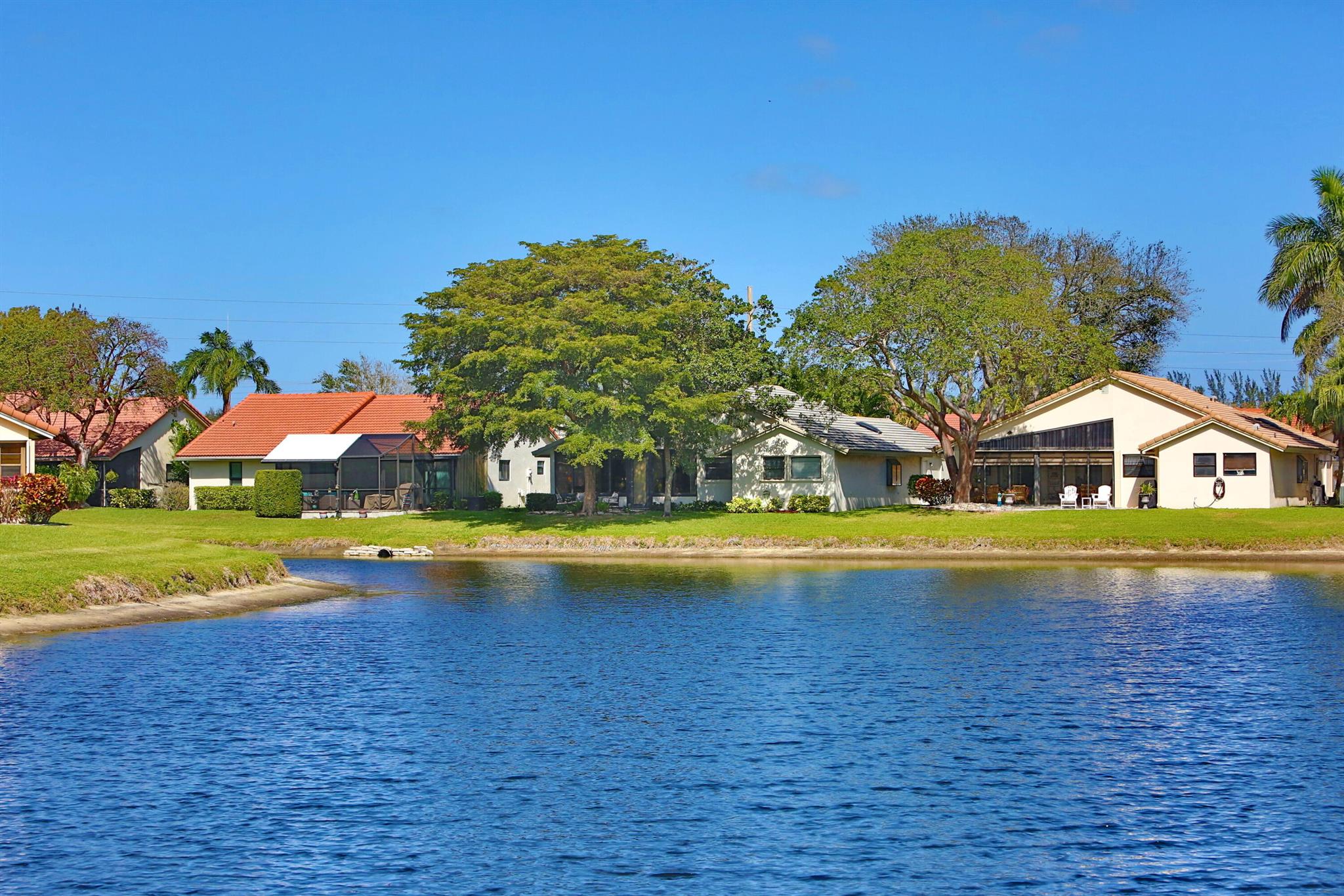 Windward Palm Beach - Residential