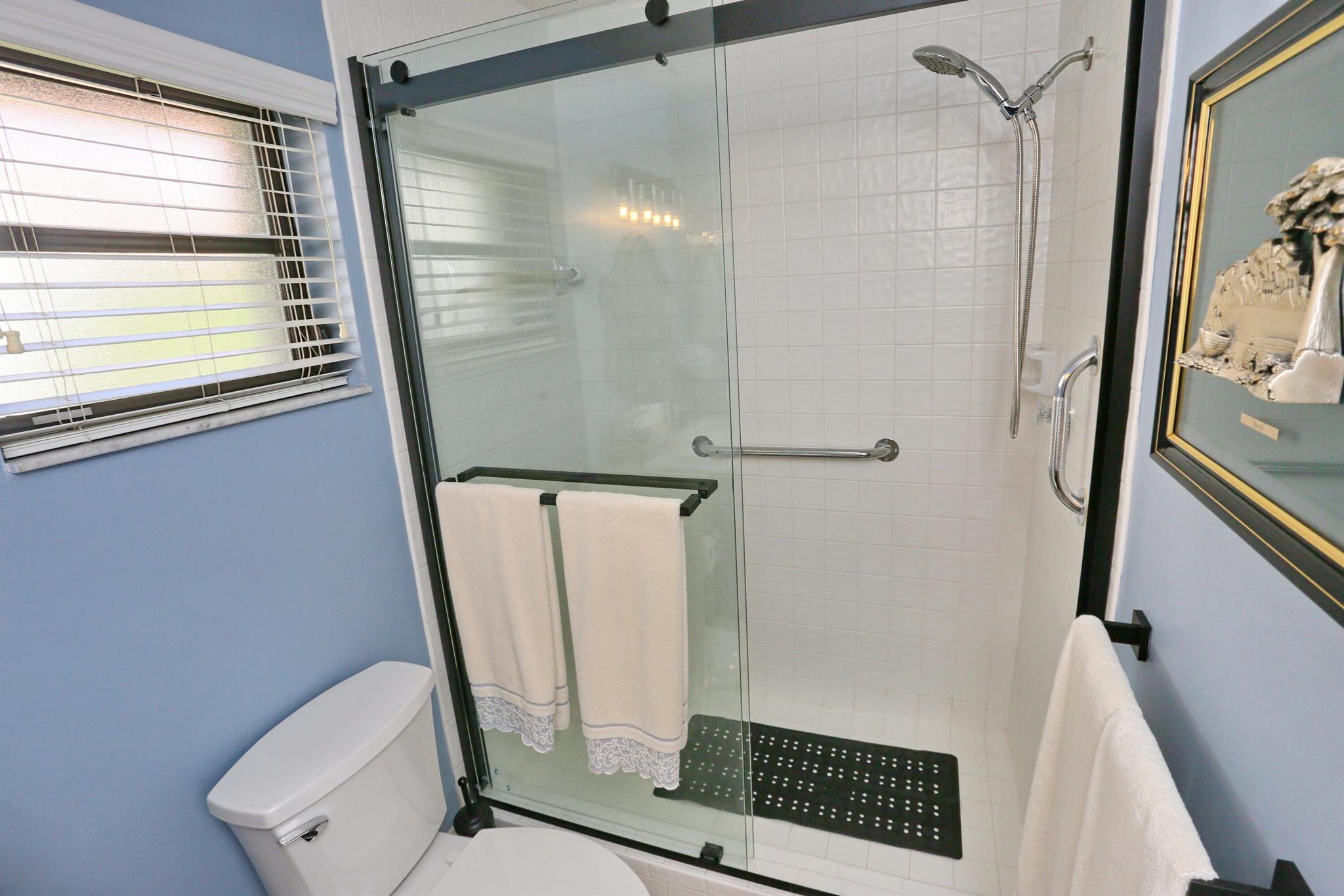 Windward Palm Beach - Residential