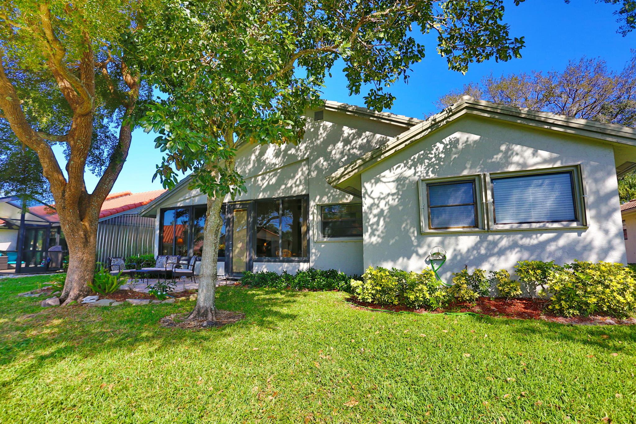 Windward Palm Beach - Residential