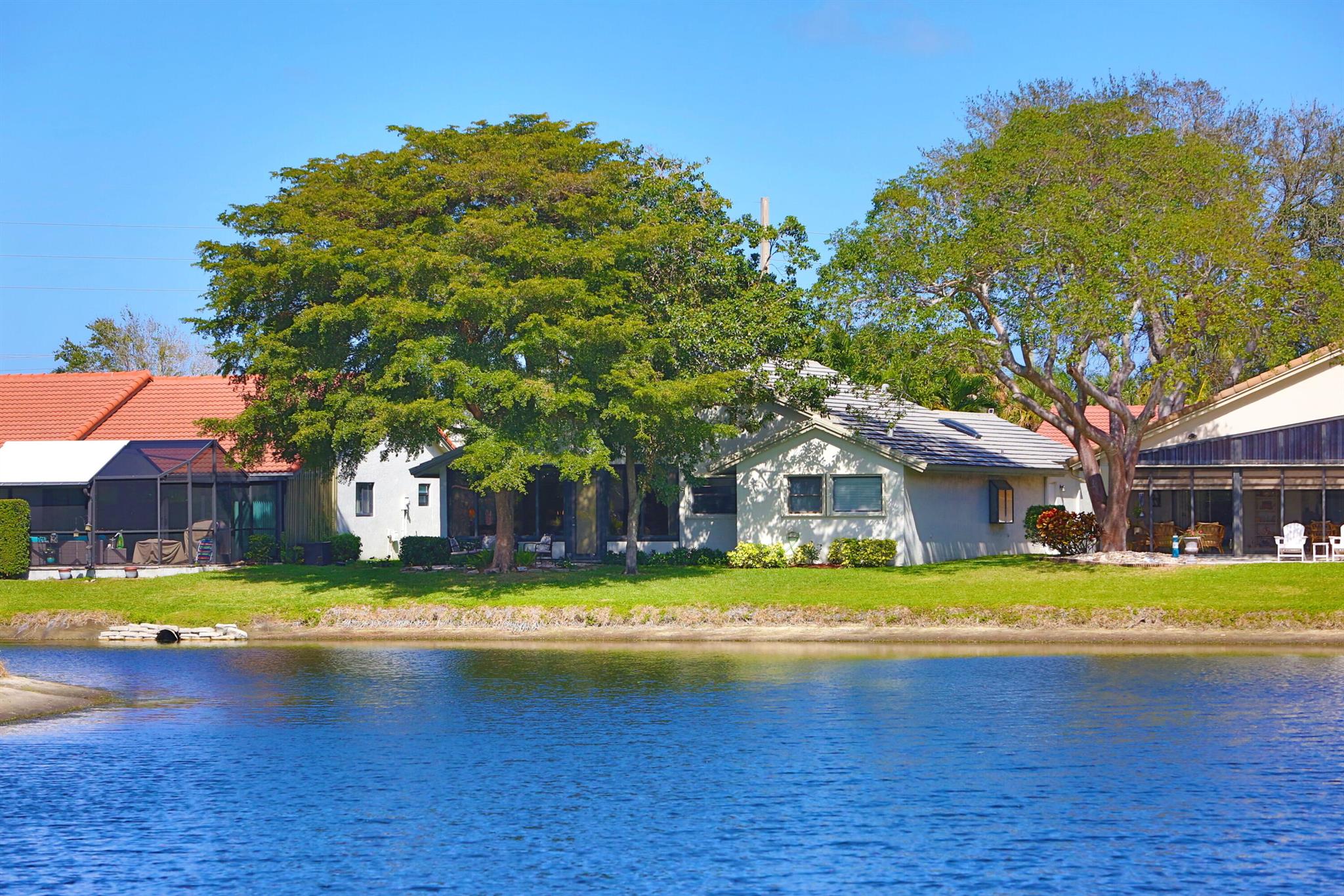 Windward Palm Beach - Residential