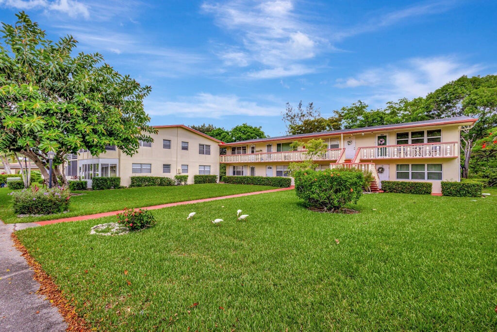 Photo of 46 Camden B, West Palm Beach, FL 33417 (MLS # B26094505)
