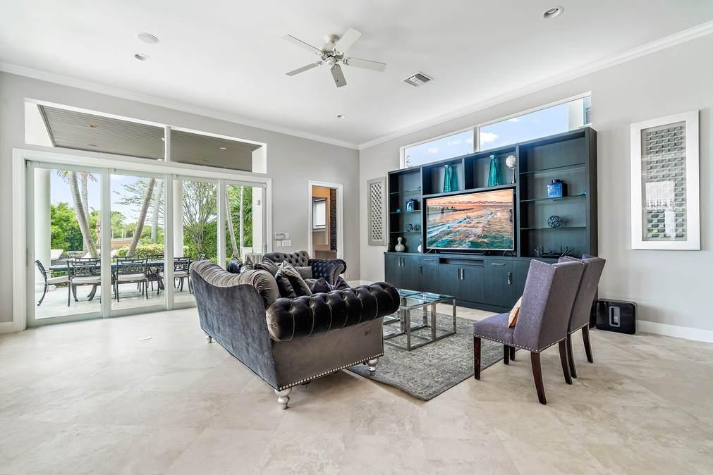 CAPTAINS KEY - Residential