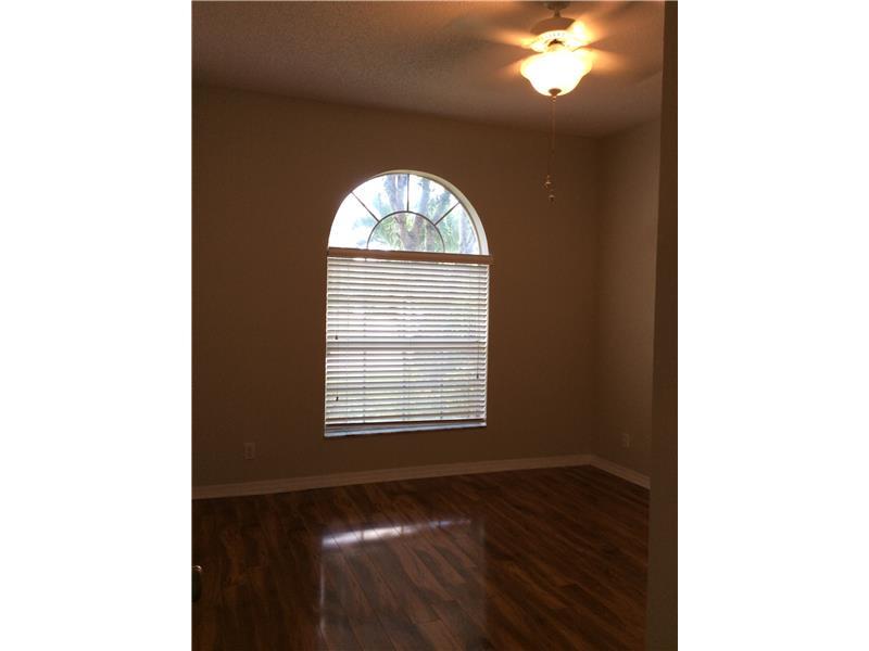 PARKWOOD IX 153-28 B - Residential Lease