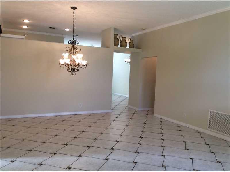 PARKWOOD IX 153-28 B - Residential Lease