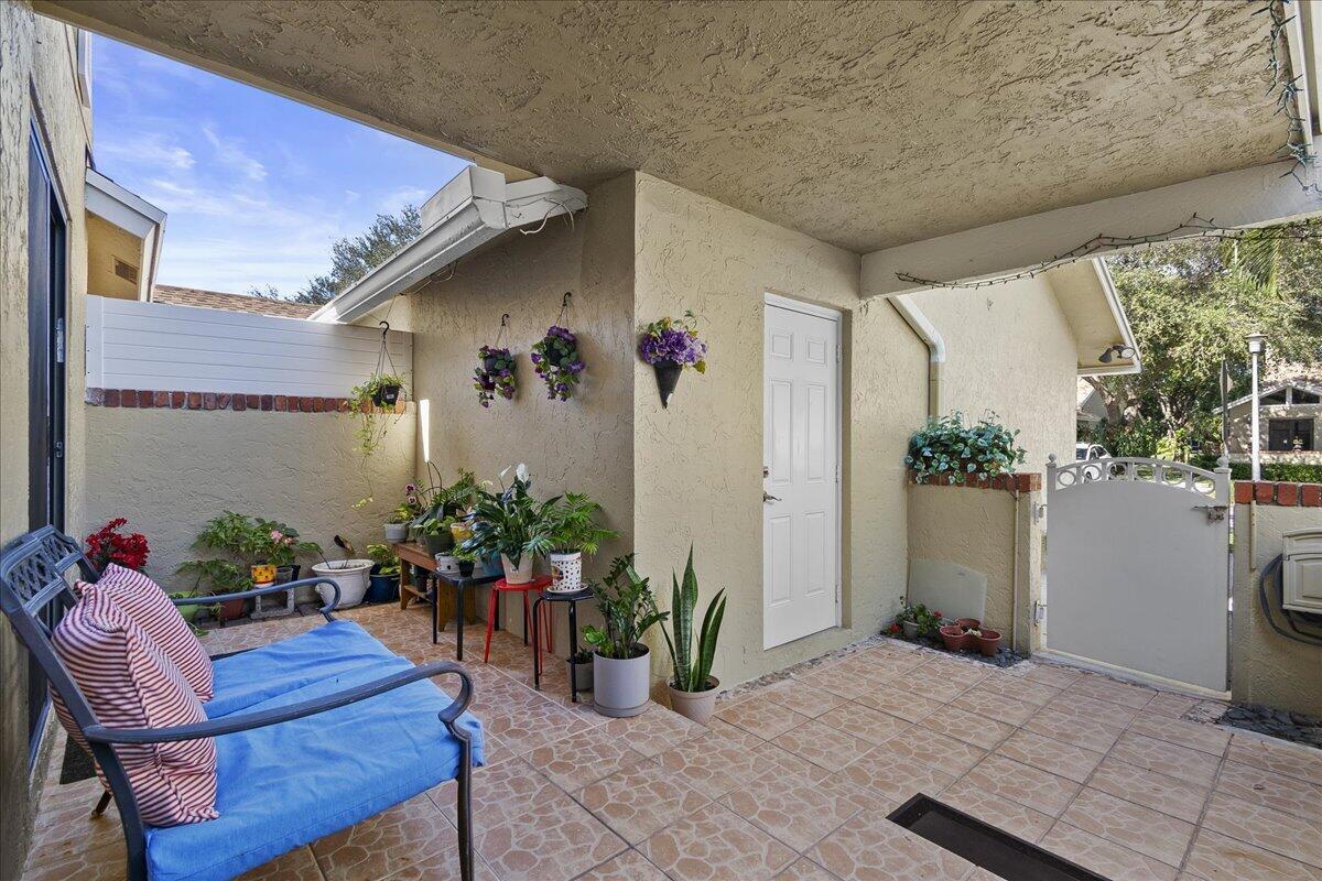 JOGGERS RUN - Residential