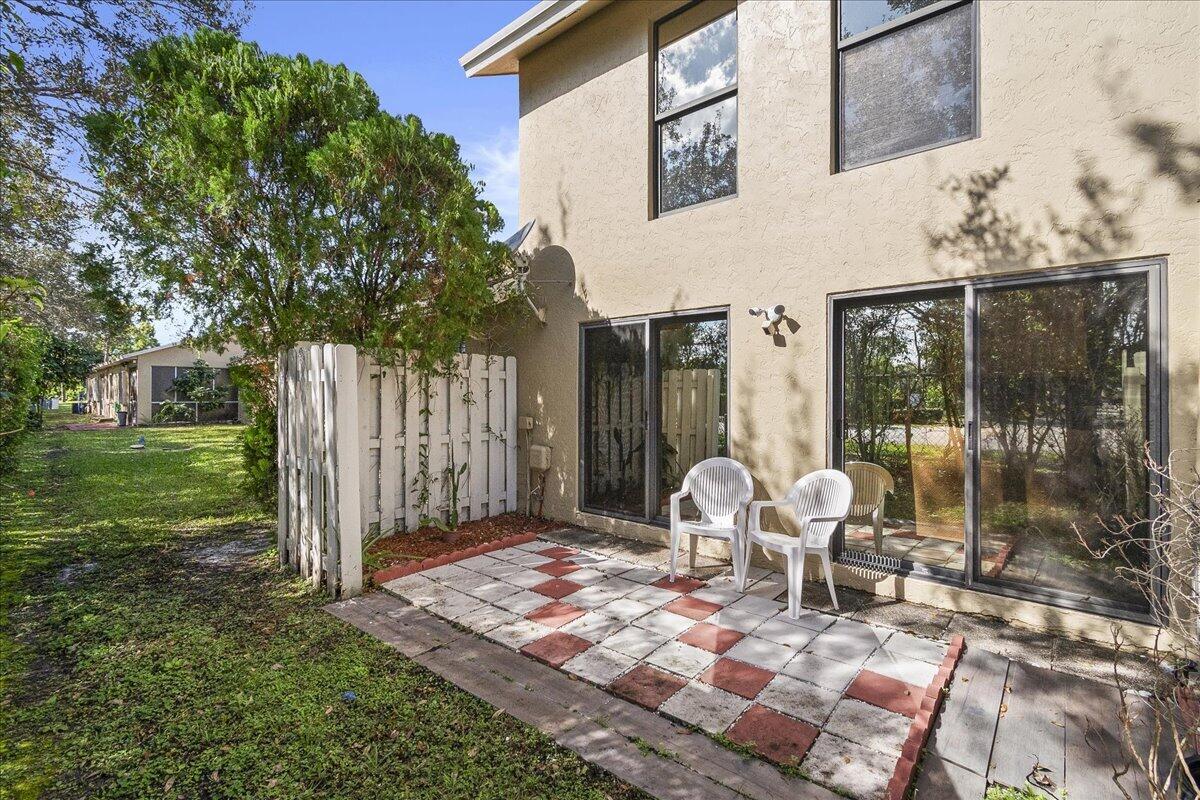 JOGGERS RUN - Residential