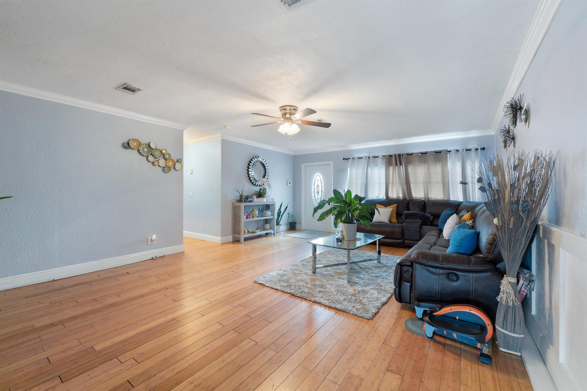 808 Wright Drive
