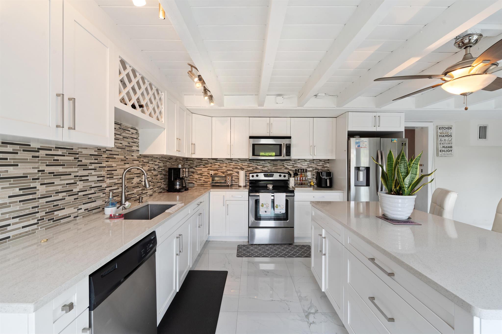 808 Wright Drive