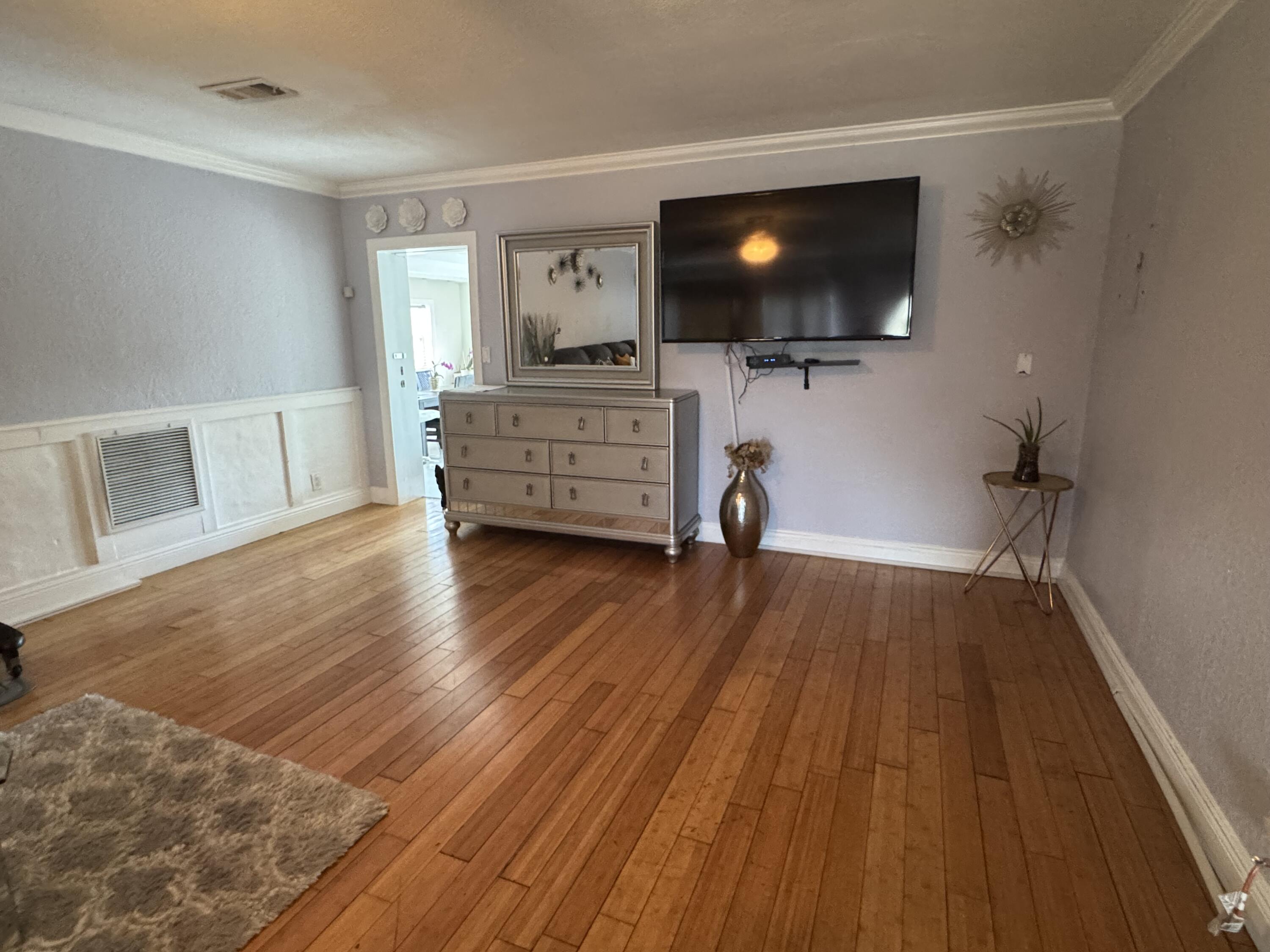 808 Wright Drive