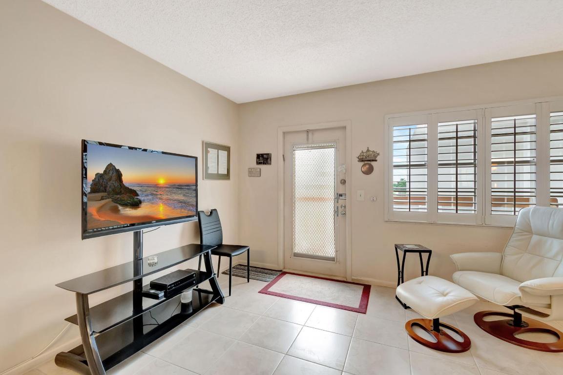 CENTURY VILLAGE - Residential Lease