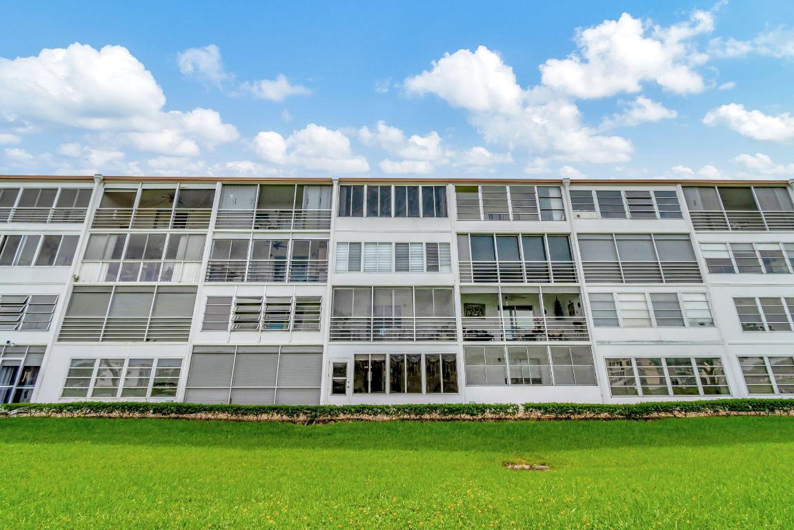 CENTURY VILLAGE - Residential Lease