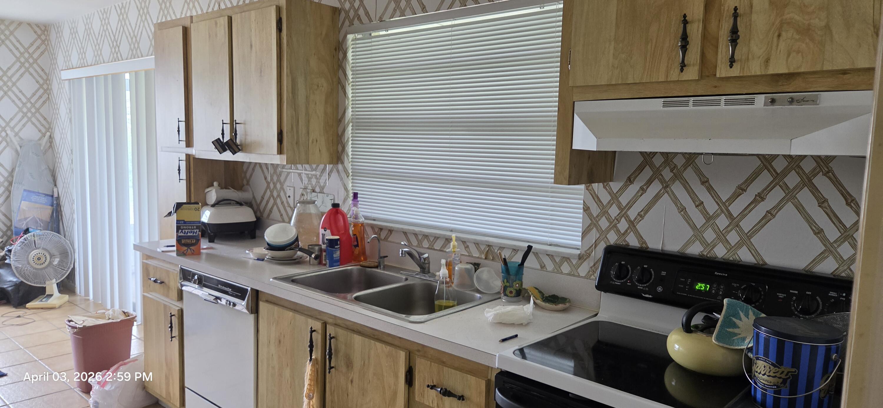 LUCERNE LAKES HOMES VILLAGE I 2ND ADD AS - Residential