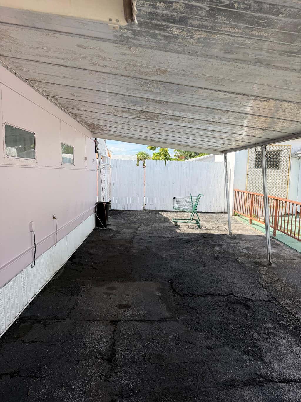Photo of 821 SW 1ST Court, Hallandale Beach, FL 33009 (MLS # B26060267)