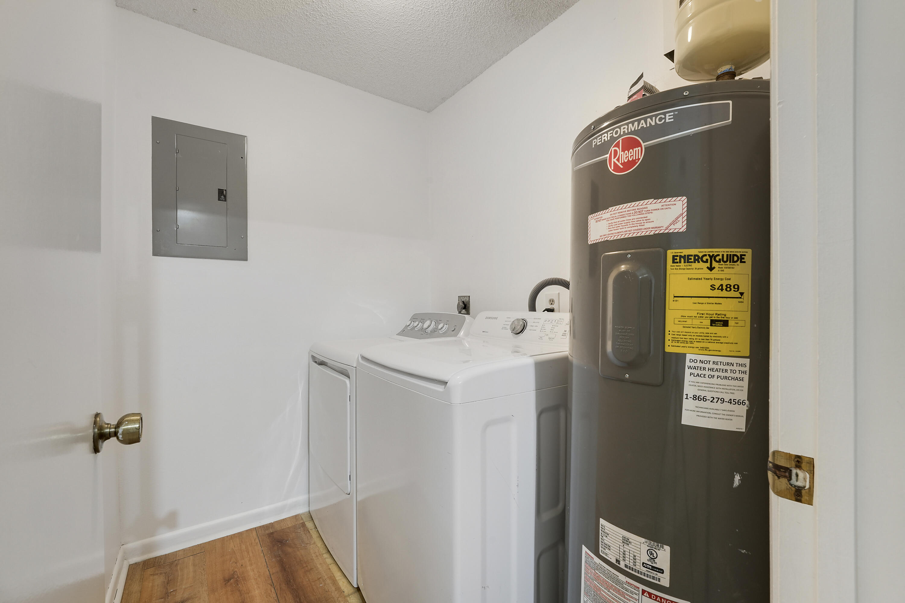 JUPITER VILLAGE TOWNHOMES CONDO - Residential