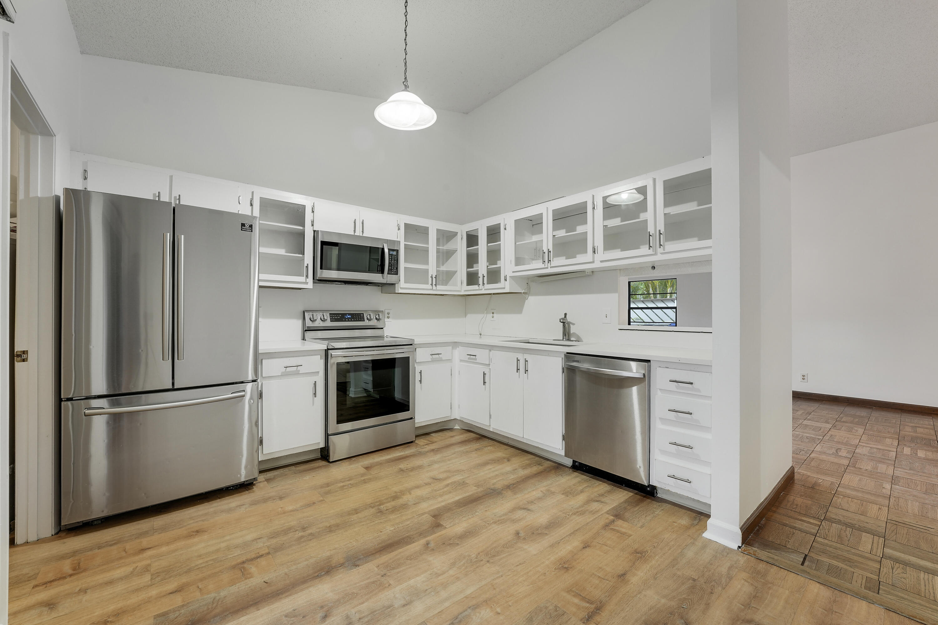 JUPITER VILLAGE TOWNHOMES CONDO - Residential