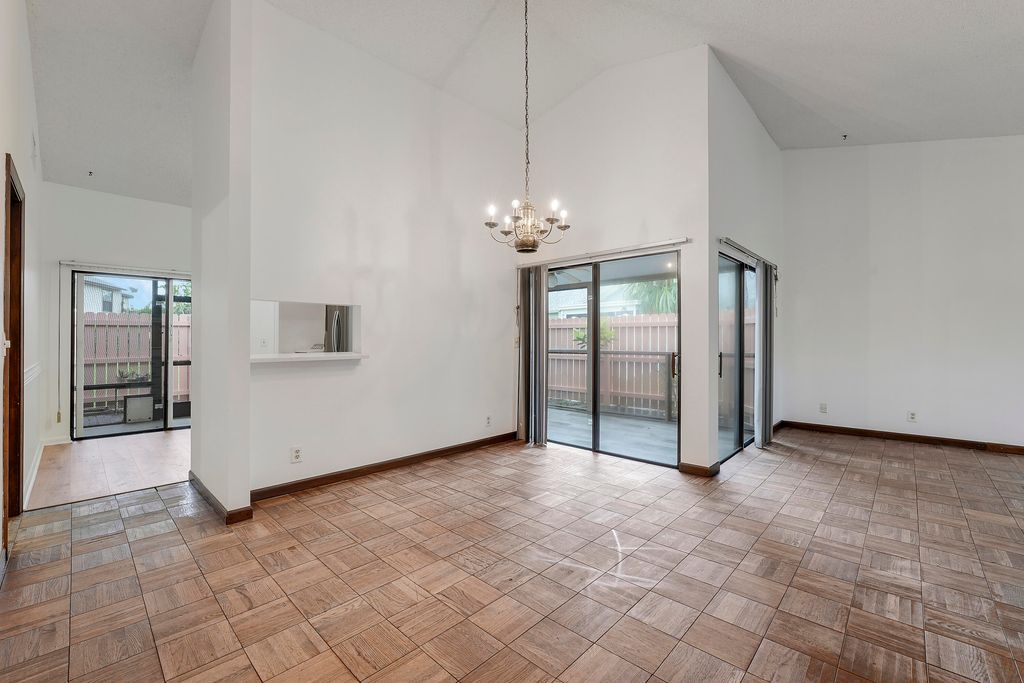 Photo of 126 Sherwood Circle #12d, Jupiter, FL 33458 (MLS # B26013794)