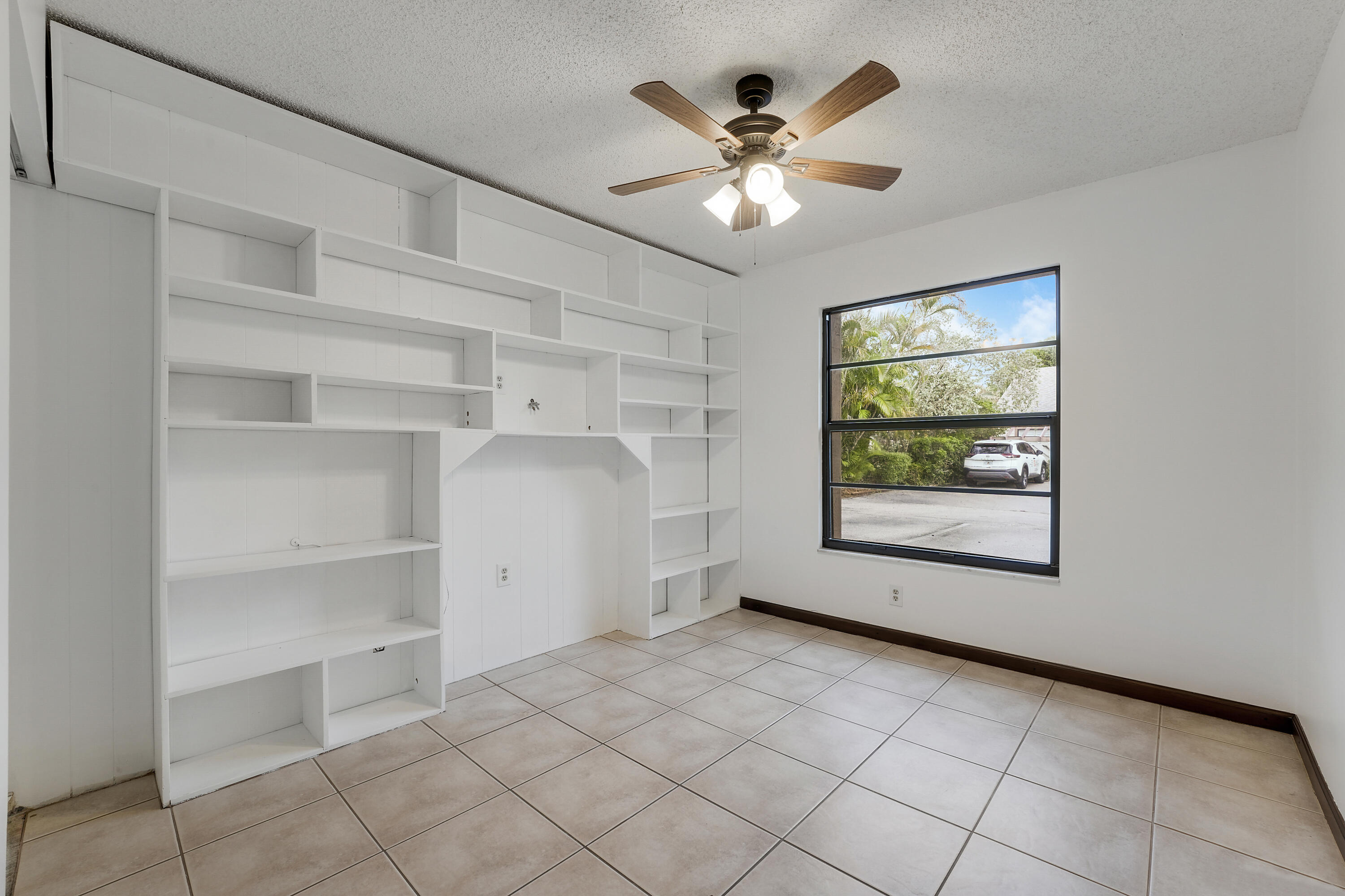 JUPITER VILLAGE TOWNHOMES CONDO - Residential