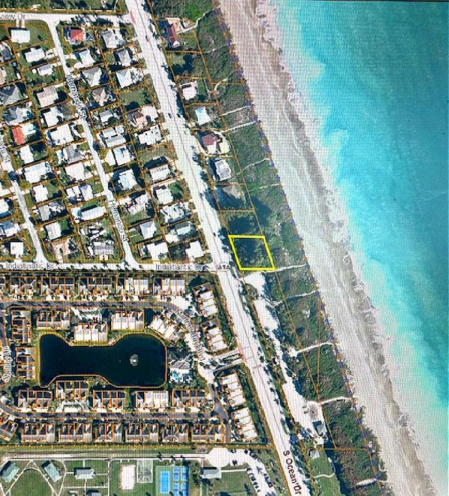 TROPICAL BEACH - Land