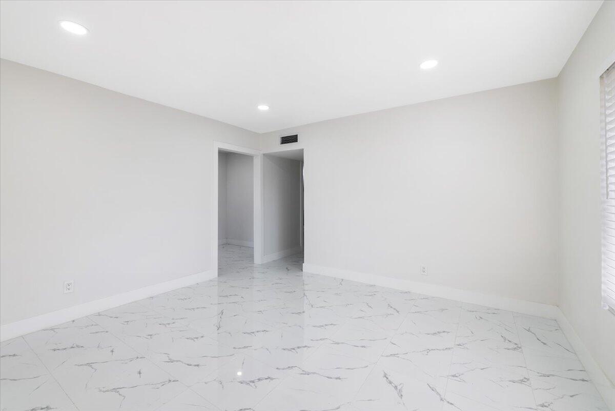 RIVER PARK UNIT 5 - Residential