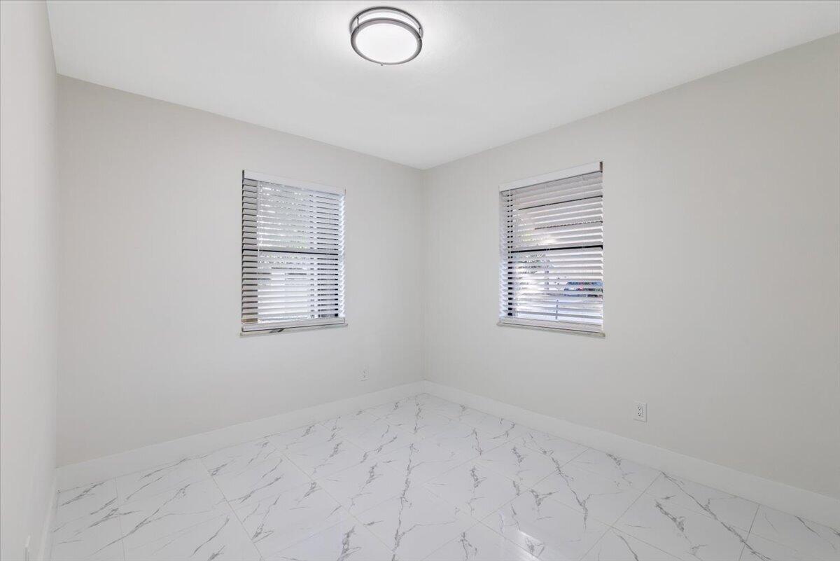 RIVER PARK UNIT 5 - Residential