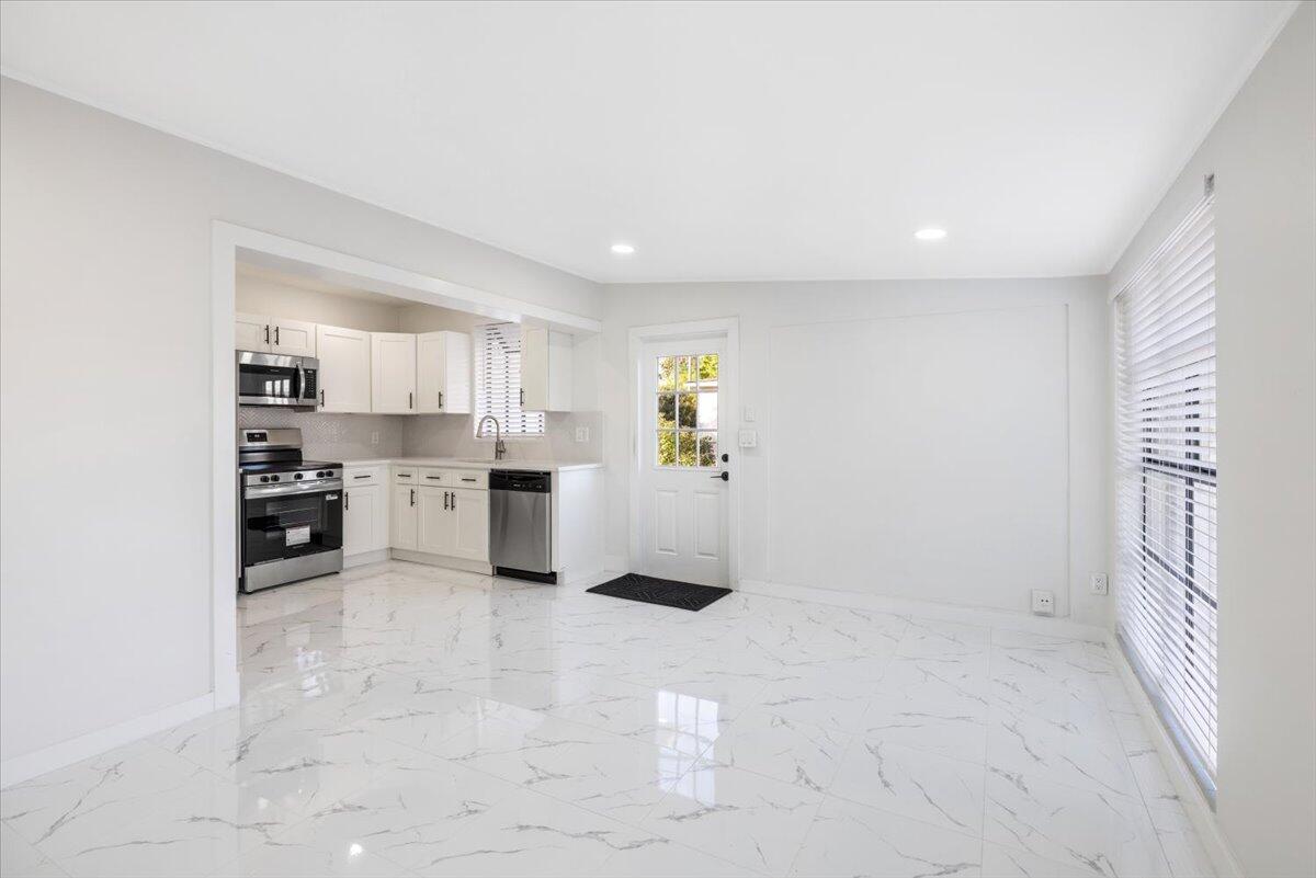 161 SE Celestia Court